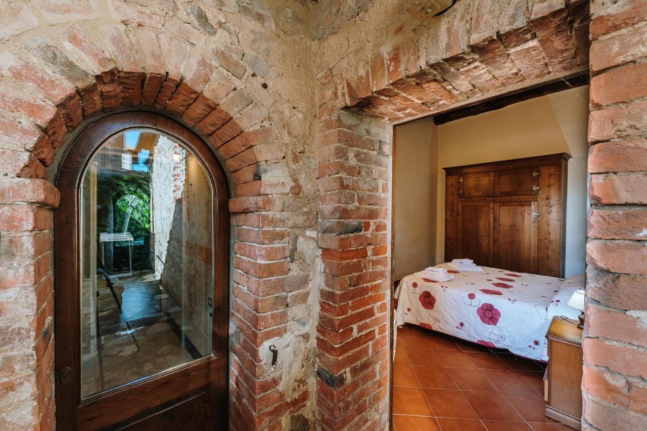 Borgo Villa A Sesta San Gusme Zewnętrze zdjęcie